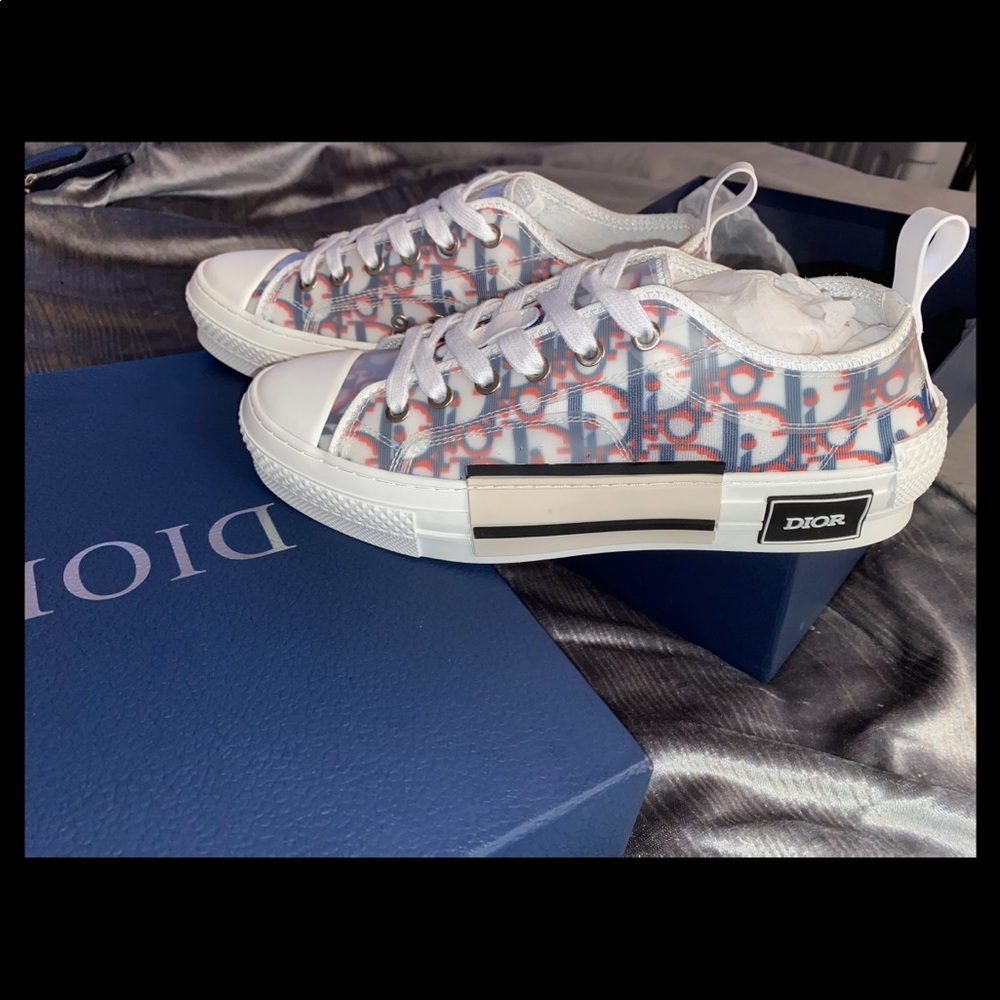 Never worn Dior sneakers